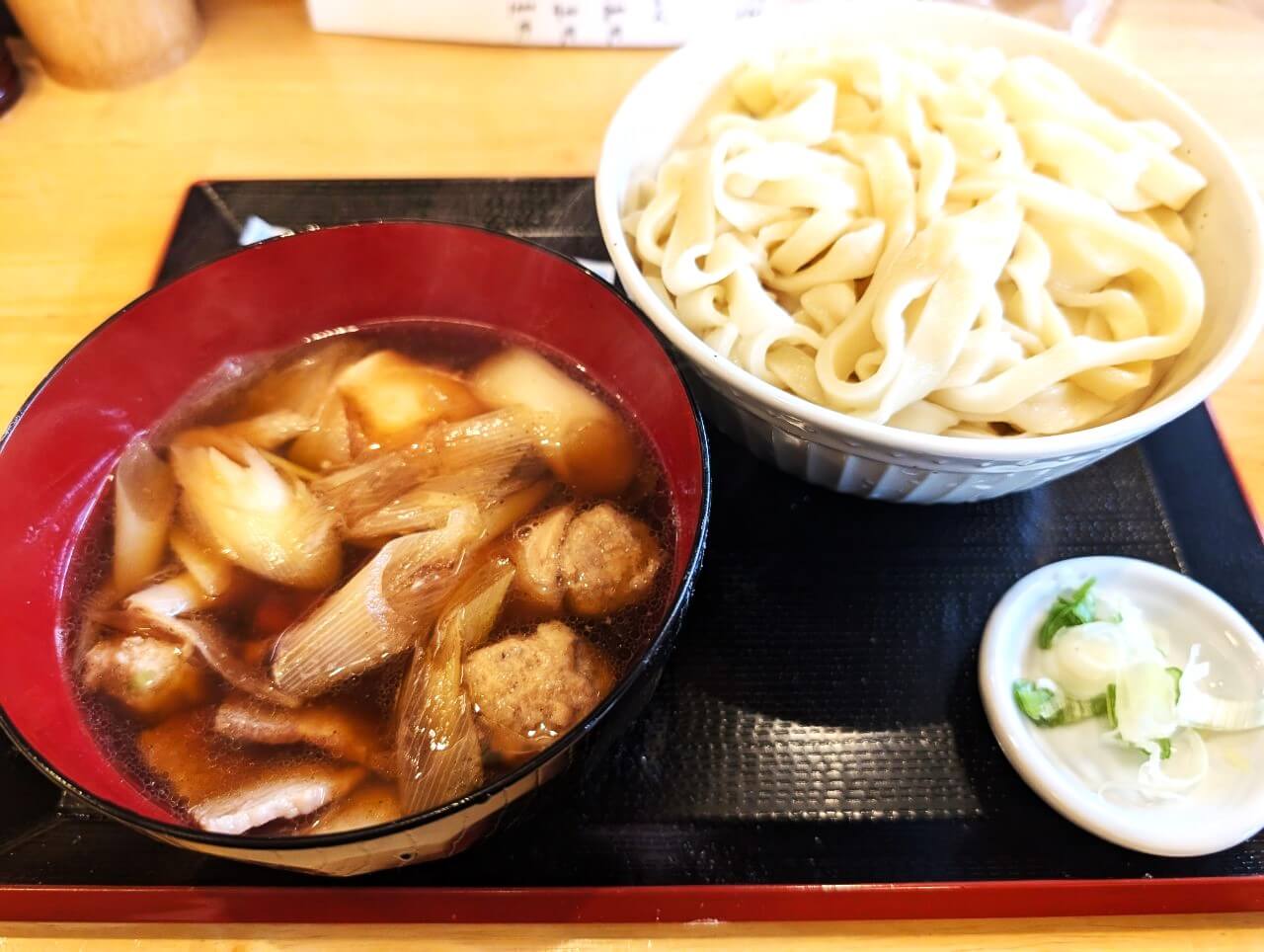 【8月26日オープン！】下間久里の手打ちうどんうちだや下間久里店で肉ねぎ卵うどんを食べ...