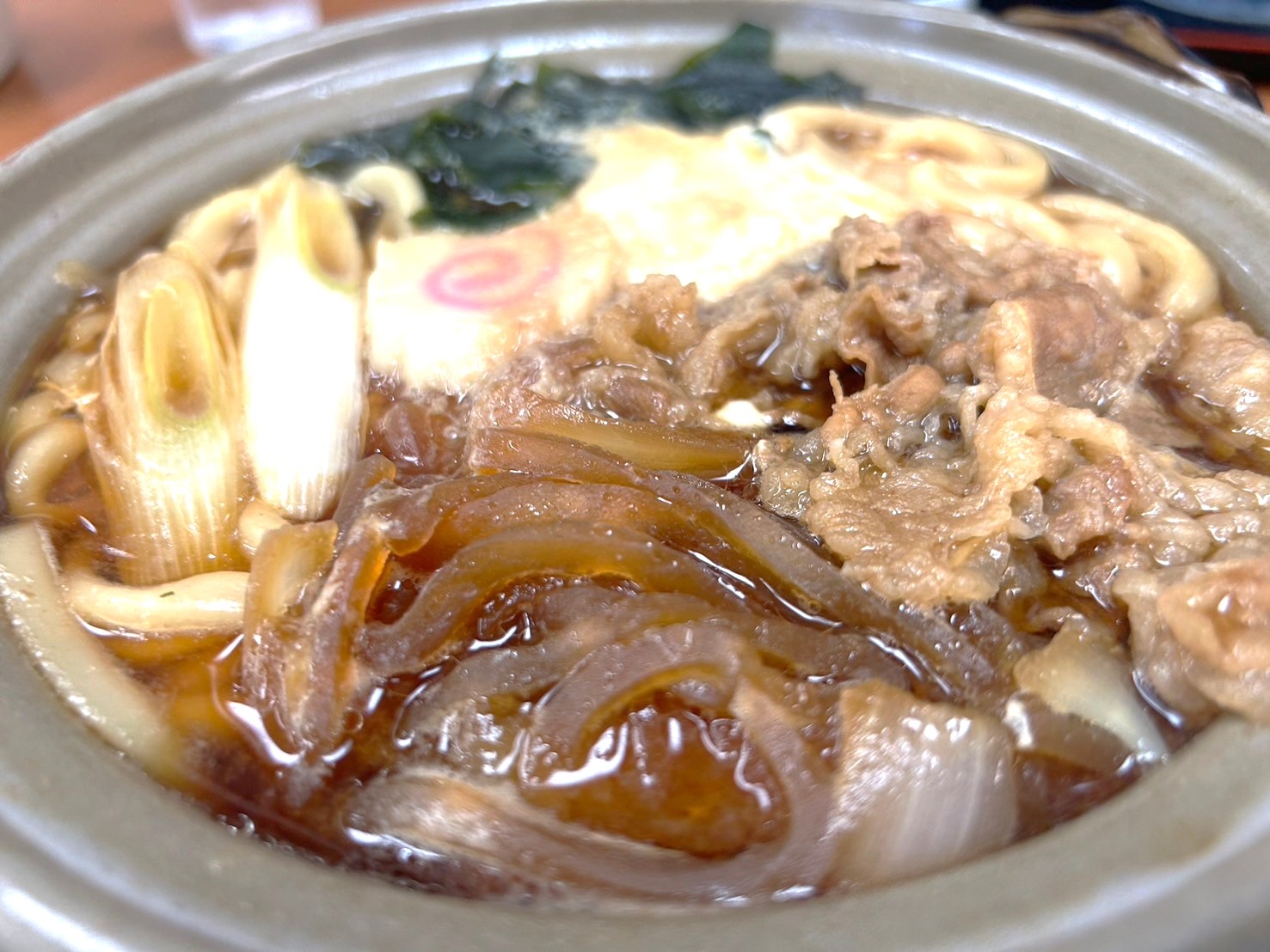 【今年もあと8週間】蒲生の手打ちうどん「砂場」ですき焼きうどんを食べてきました【...