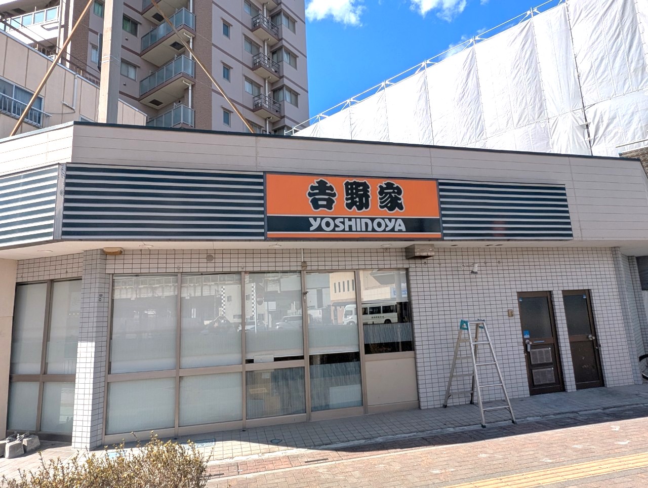 【次のお店も決まりました】2025年3月下旬、北越谷駅前に「かるびのとりこ」がオープン予定です【がやてっく開店】