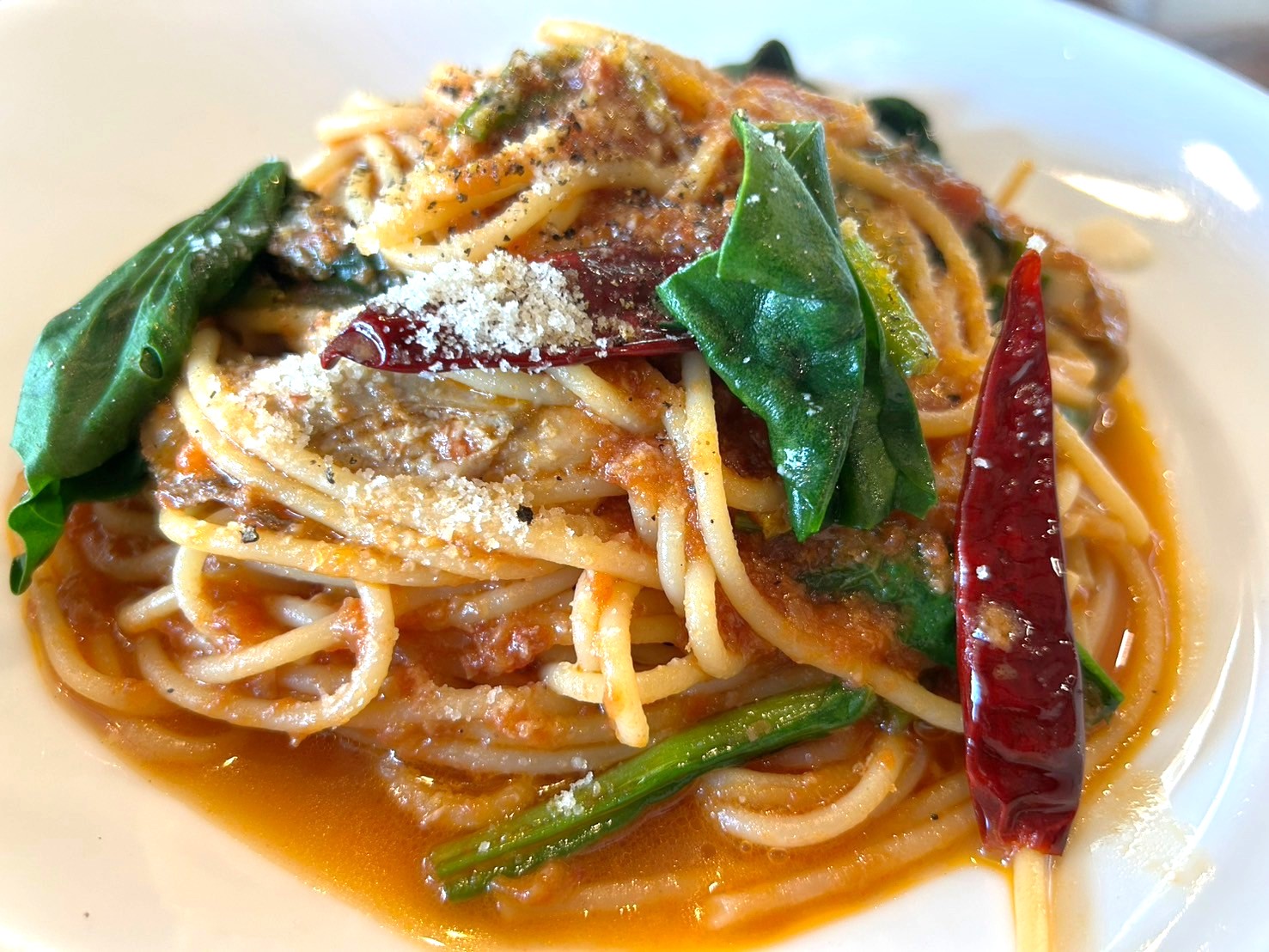 【季節のメニューとおしゃれな空間】下間久里にあるイタリアン食堂ニーナの台所東店で広島産牡蛎のアラビアータを食べてきました【がやてっくグルメ】