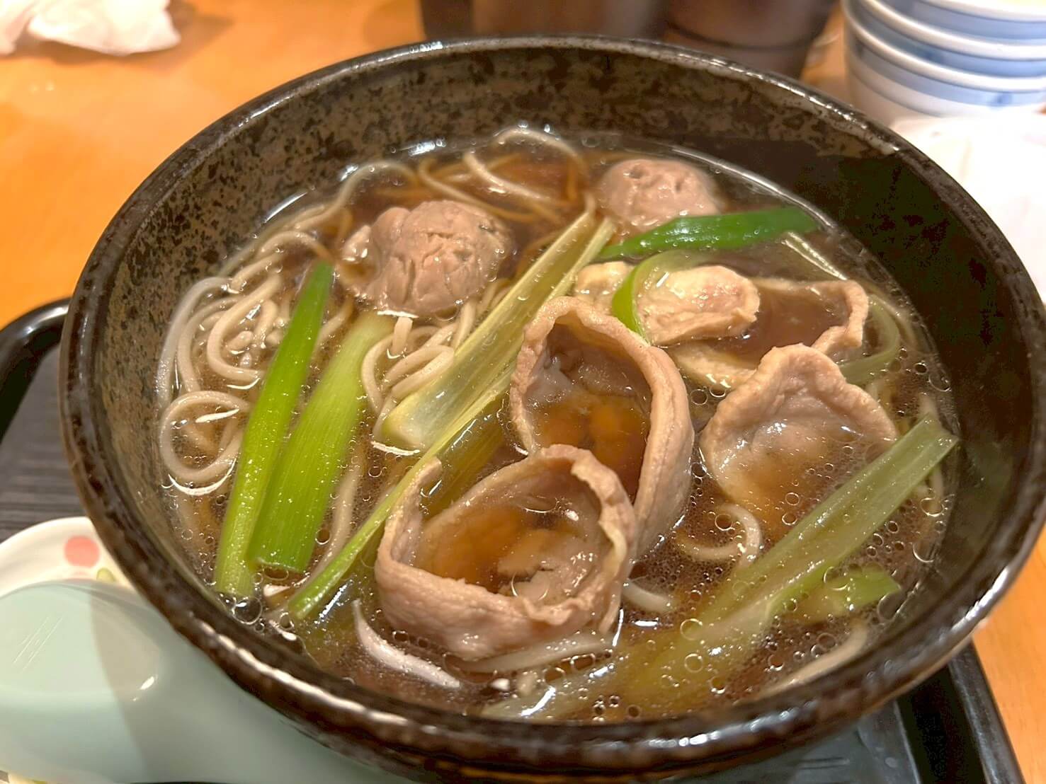 【年越しそばpart1】東柳田町にある「そばうどん朝日屋」で鴨南ばんそばを食べてきました【がやてっくグルメ】