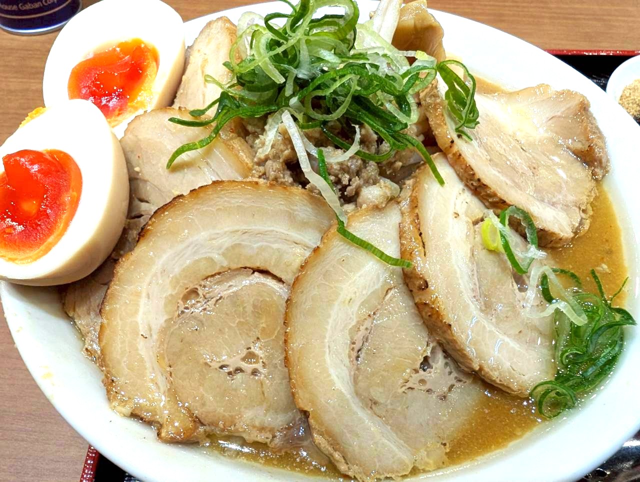 【ボリュームMAX！！】蒲生南町の濃恋肉味噌らーめんムムムでMAX熱熱肉味噌ラーメンを食べてきました【がやてっくグルメ】