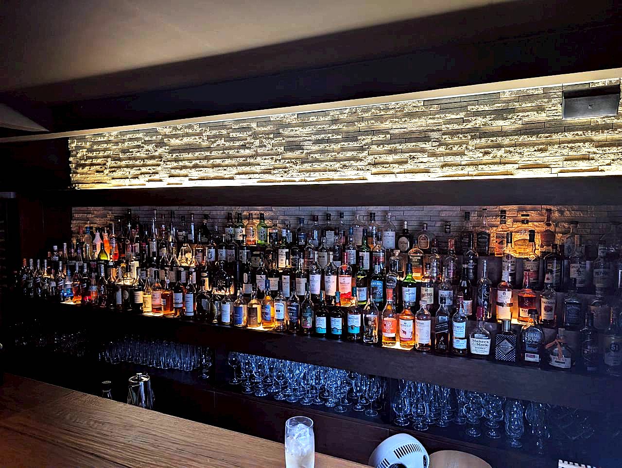 【14時の光が差し込んで、幻想の中へ入っていく】越谷アーバンスタイル#3～Vin Brule Verre (バー ヴァン ブリュレ ヴェール)～