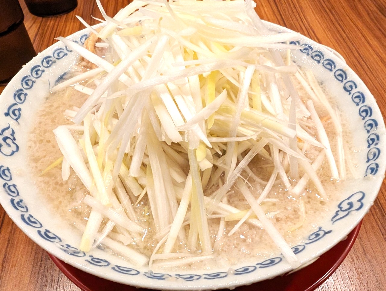【背徳の極み】深夜の背脂ネギラーメン【読者投稿:がやてっくイン】