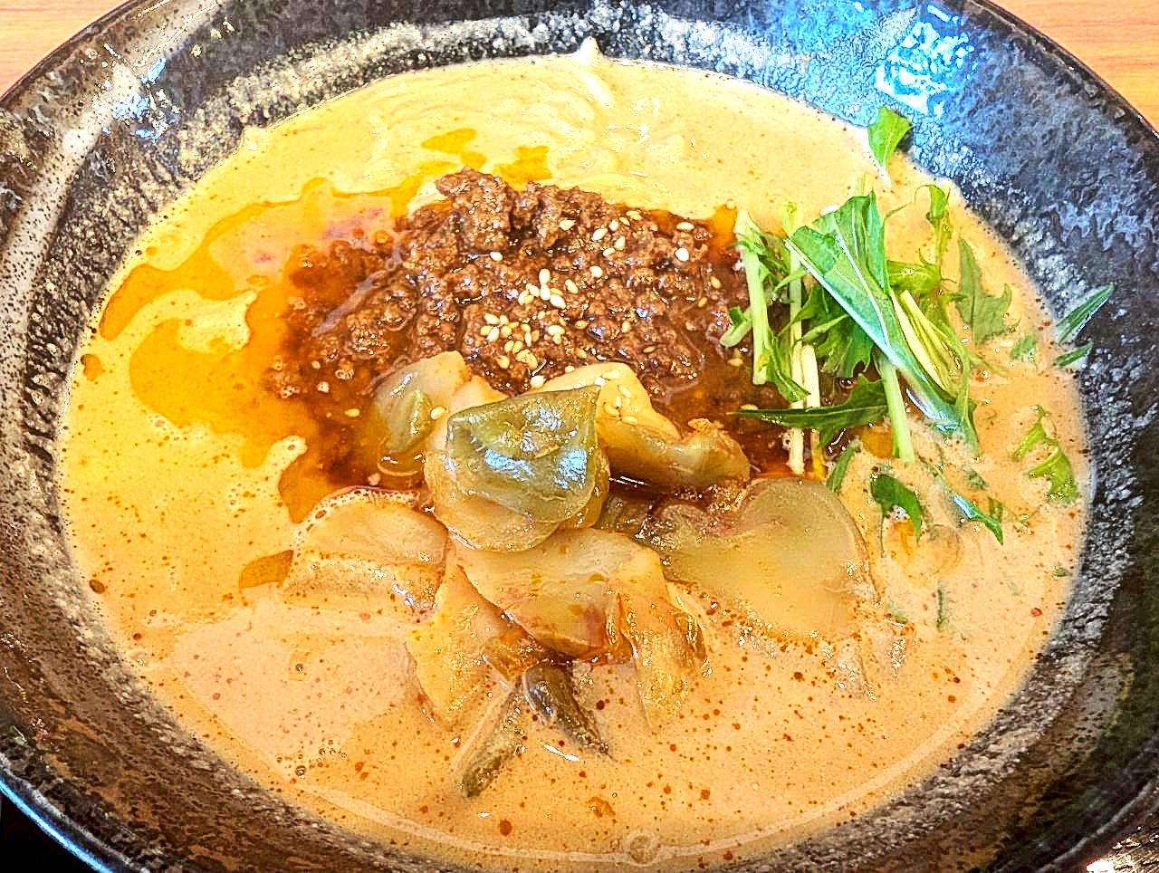 【ごまの香りと濃厚なスープ!】大成町の「麺処ごまや越谷レイクタウン店」で昼の至福セット(こだわりの担々麺・らいす・小鉢)を食べてきました【がやてっくグルメ】