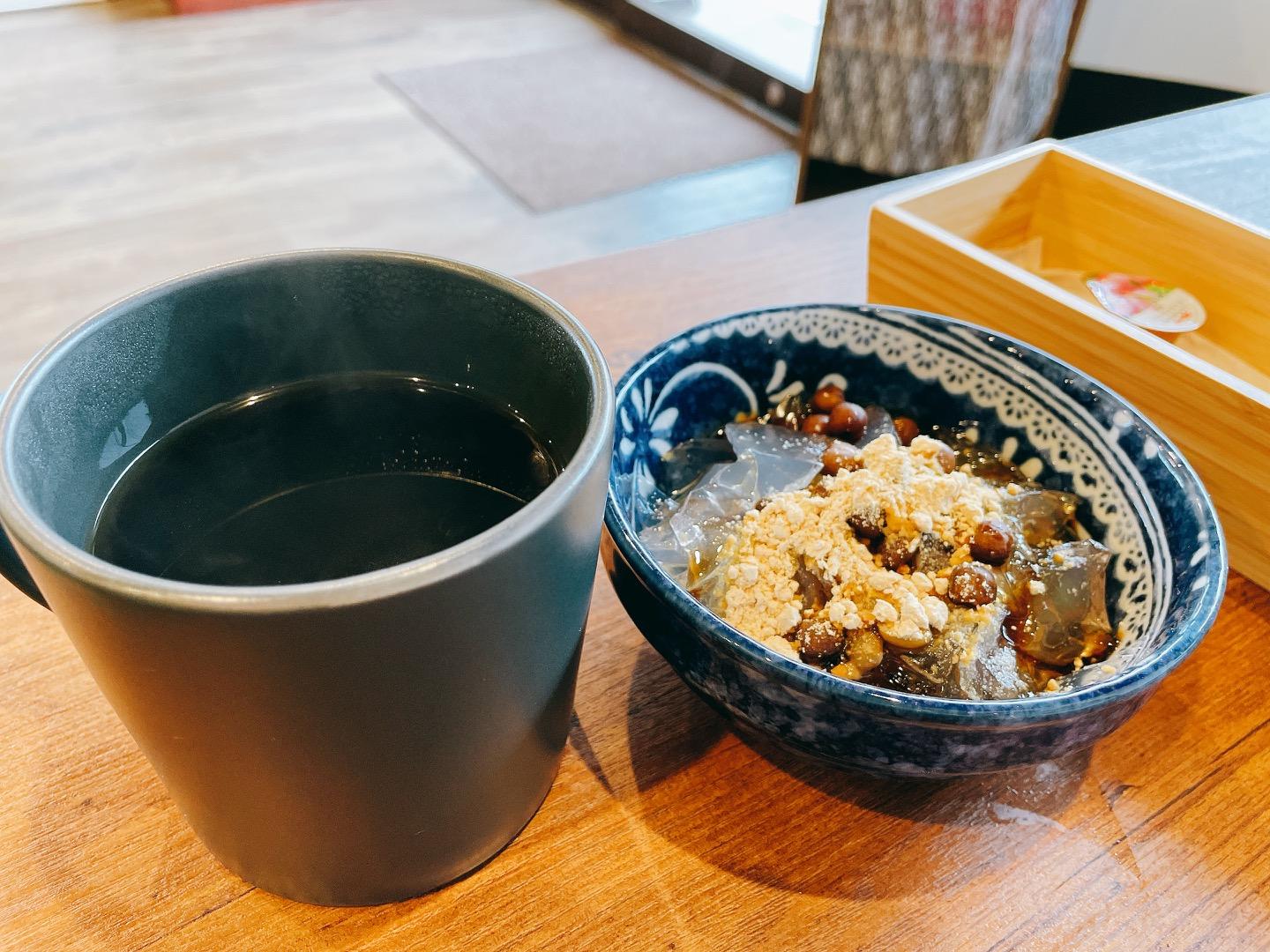 コーヒーの方が存在感がある時のデザートの想いを一言。