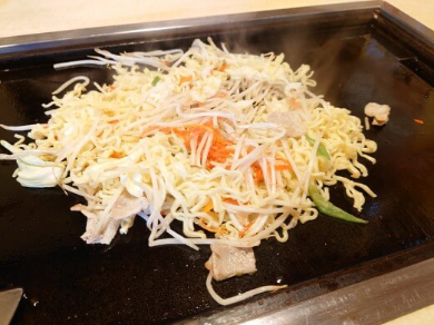 焼きそばが出来上が、、らないとしたら、何になる？
